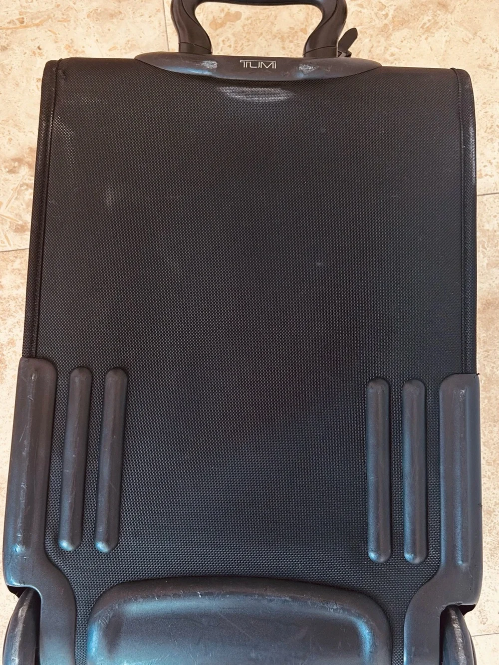 TUMI Alpha Int’l 22” Expandable CarryOn Suitcase Black Ballistic Nylon Tracer